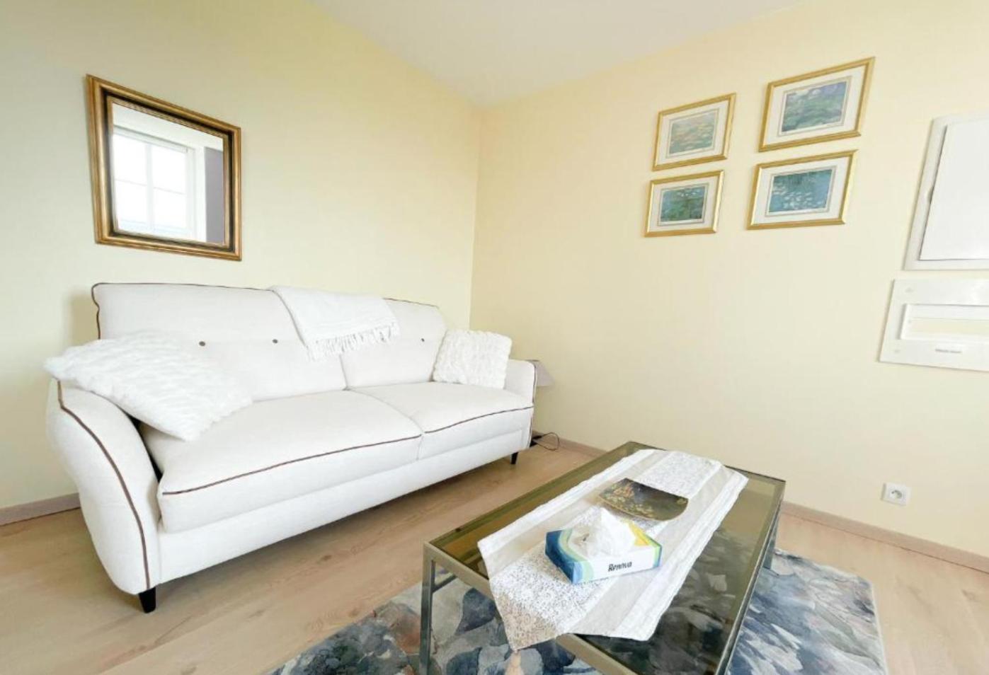 Bed and Breakfast La Ferme Du Bois De Plottes Exterior foto